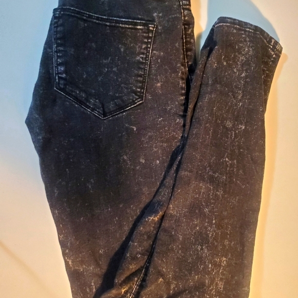 H&M Divided Black Skinny Jeans - Picture 4 of 5